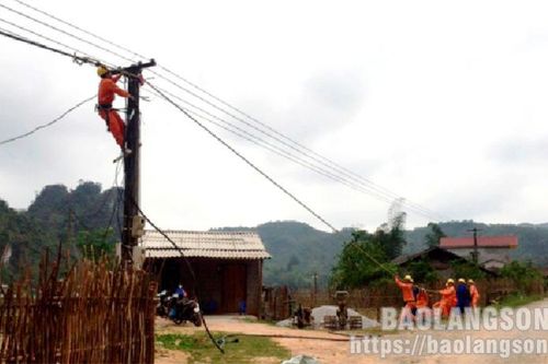 Điện lực Văn Quan: Chung tay cùng địa phương thực hiện tiêu chí điện