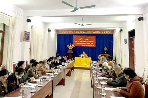 Phát huy giá trị cao đẹp, hướng về đời sống nhân dân