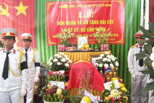 Đón nhận, an táng hài cốt liệt sĩ Đỗ Văn Thịnh
