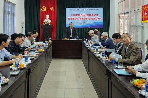 Nâng cao chất lượng tư vấn, phản biện