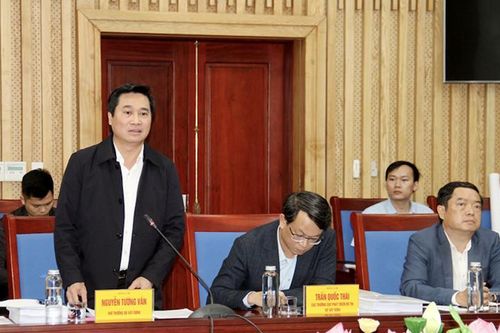 Thứ trưởng Bộ Xây dựng Nguyễn Tường Văn làm việc với tỉnh Nghệ An về Đề án phân loại đô thị thành phố Vinh mở rộng