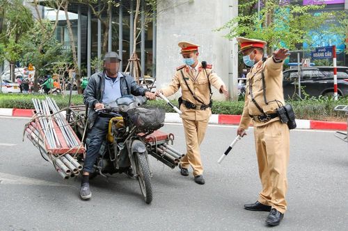 Xử lý xe 'máy chém' diễu phố: CSGT còn nương tay thì sẽ còn nhiều cái chết oan