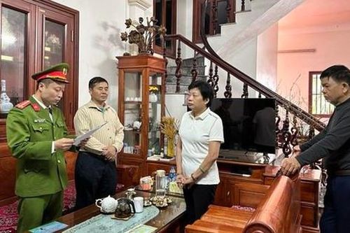 Tự ý cho giáo viên nghỉ mà vẫn chi trả lương: Thủ đoạn chiếm đoạt tiền tinh vi của Hiệu trưởng