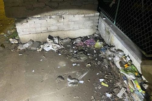 Đốt pháo nổ tự chế trong trong lúc chờ cắt tóc, nam thanh niên bị khởi tố