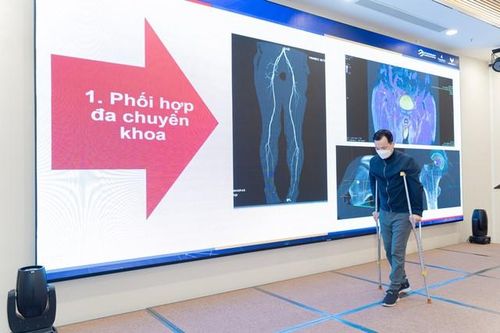 Bác sĩ và kỹ sư Việt Nam thiết kế xương nhân tạo phẫu thuật cứu bệnh nhân ung thư vị trí hiếm