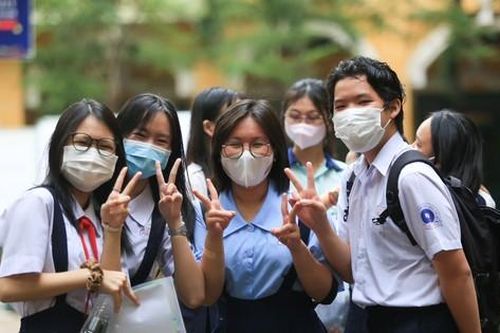 Quy định mới hỗ trợ miễn giảm học phí: Nhóm ngành nào được miễn học phí hoàn toàn?