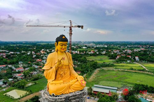 Những bức tượng khổng lồ cao nhất thế giới