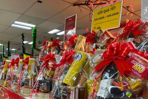 Dồi dào hàng Tết 'made in Việt Nam'
