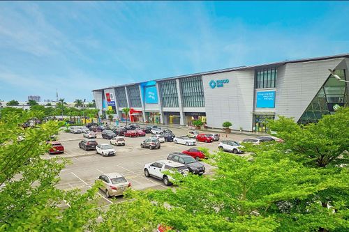 Nhà phân phối Toyota, Ford, Volvo, Lynk & Co đổi tên