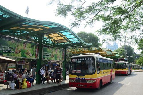 Giải bài toán kéo hành khách đến với xe buýt