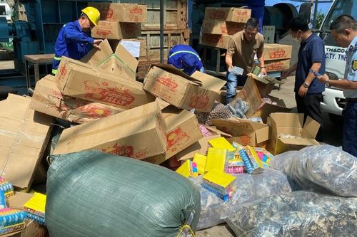 TP Hồ Chí Minh: Tiêu hủy 18 nghìn đơn vị sản phẩm không rõ nguồn gốc