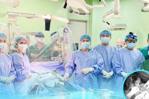 Chinh phục nhiều kỹ thuật ngoại khoa 'cân não', mang lại sự sống mới cho bệnh nhi