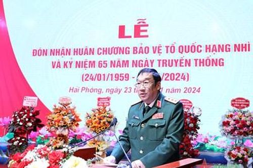 Bộ Tham mưu Hải quân đón nhận Huân chương Bảo vệ Tổ quốc hạng Nhì