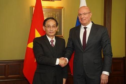 Đoàn đại biểu Đảng Cộng sản Việt Nam thăm, làm việc tại Nga