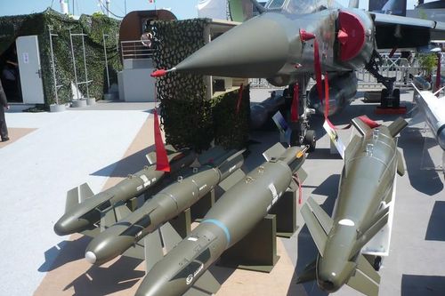 Sau vụ tấn công lính đánh thuê Pháp ở Kharkov, Pháp tăng viện trợ