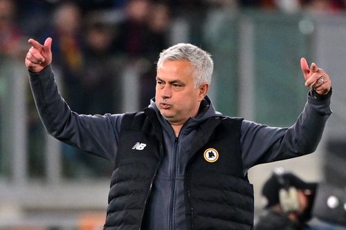 Tương lai của HLV Jose Mourinho diễn biến bất ngờ