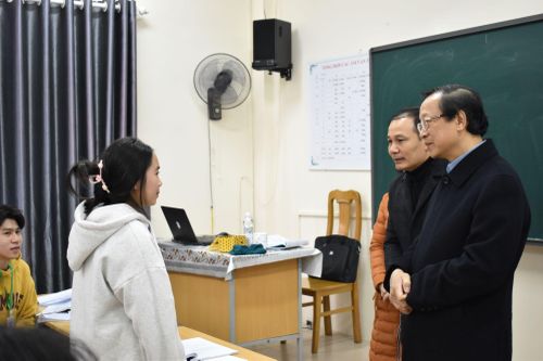 Thứ trưởng Phạm Ngọc Thưởng thăm, làm việc tại Trường Hữu Nghị T78