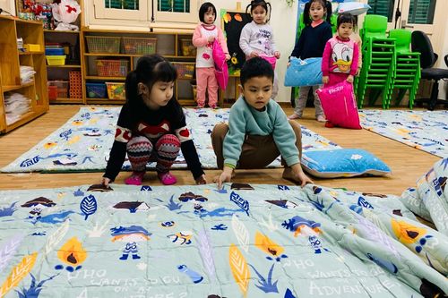 Trường học Hà Nội chủ động, linh hoạt phòng chống rét cho trò