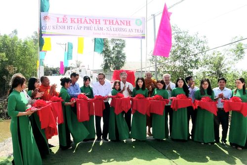 Khánh thành cầu Nhịp cầu Dân vận với kinh phí xây dựng hơn nửa tỷ đồng