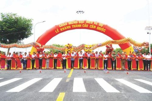 Huyện Cần Giuộc phát triển toàn diện, khẳng định vị trí vùng kinh tế trọng điểm của Long An