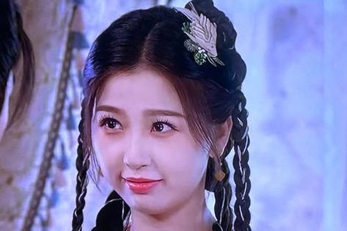 Ngu Thư Hân bị chê kém đẹp