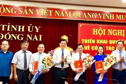 Đồng Nai trao quyết định điều động, bổ nhiệm nhiều cán bộ