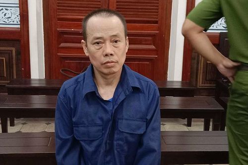 Ghen tuông, xách dao chém trọng thương hai vợ chồng hàng xóm
