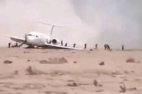 Máy bay khách Nga chệch hướng rơi ở Afghanistan, có người sống sót
