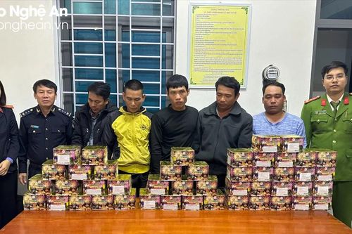 Liên tục bắt giữ nhiều đối tượng buôn bán, tàng trữ pháo hoa nổ