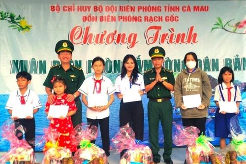 Cà Mau: Bộ đội Biên phòng xây dựng thế trận lòng dân vững chắc ở biên giới biển