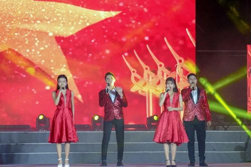 Khai mạc Tết quân dân 2024 chào mừng 20 năm TP Cần Thơ trực thuộc Trung ương