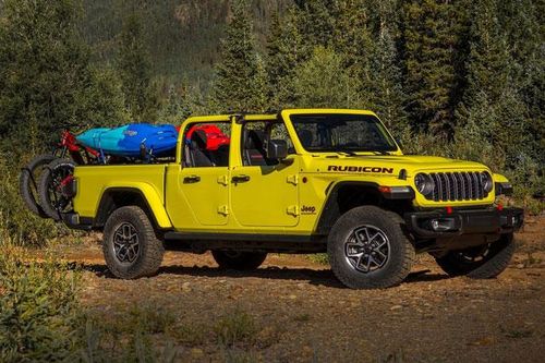 'Vua bán tải' Jeep Gladiator 2024 chốt giá từ 932 triệu đồng, chờ ngày về Việt Nam