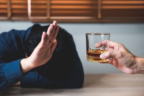 6 lợi ích sức khỏe nếu bạn ngừng uống rượu một tháng