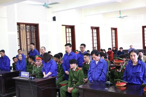 Mua bán hơn 1 tạ ma túy, 9 bị cáo lãnh án tử