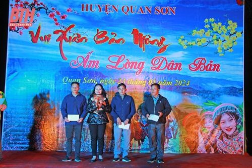 Xuân ấm nơi bản Mông