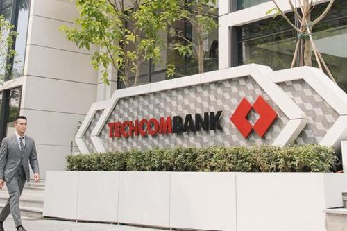 Techcombank hé lộ kế hoạch chi trả cổ tức tiền mặt ít nhất ở mức 20%/tổng lợi nhuận sau thuế
