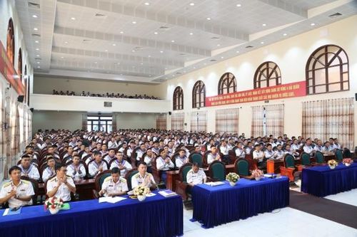 Vùng 4 Hải quân phổ biến chế độ chính sách cho quân nhân xuất ngũ năm 2024