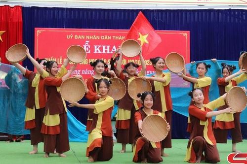 Phát triển phong trào văn nghệ trong trường học