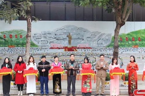 Công trình tranh bích họa lịch sử - văn hóa đại đoàn kết Sơn La