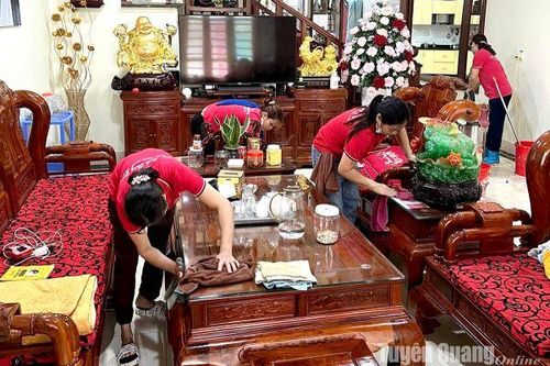 Sôi động việc làm thời vụ