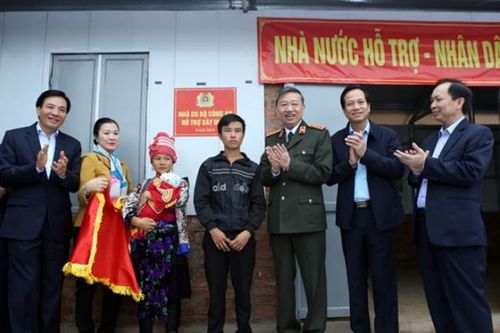 Sẽ phát động cuộc vận động 'Xóa nhà tạm, nhà dột nát' trên toàn quốc
