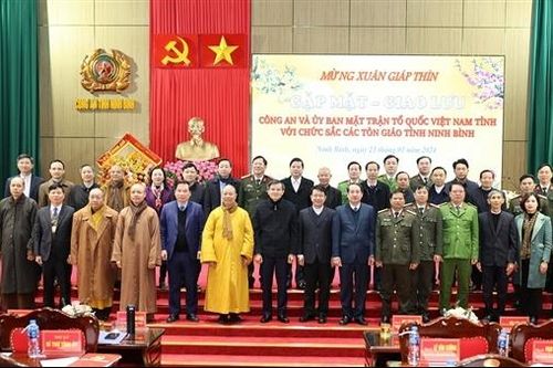 Gặp mặt chức sắc tôn giáo của tỉnh Ninh Bình