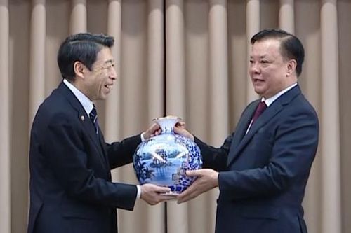 Nâng tầm hợp tác giữa Hà Nội và tỉnh Fukuoka