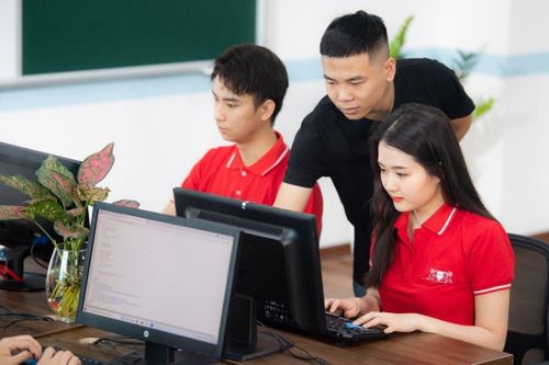 4 vị trí việc làm mức lương cao dành cho sinh viên ngành Công nghệ thông tin