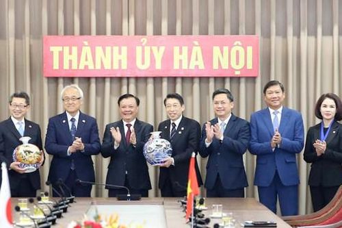 Thúc đẩy và nâng tầm hơn nữa quan hệ hợp tác Hà Nội - Fukuoka trong giai đoạn mới