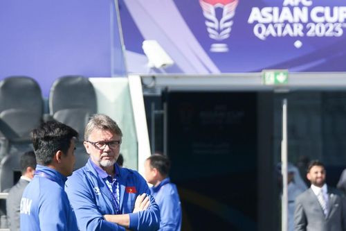 HLV Troussier: Đội tuyển Việt Nam hướng đến kết quả tốt nhất trước Iraq