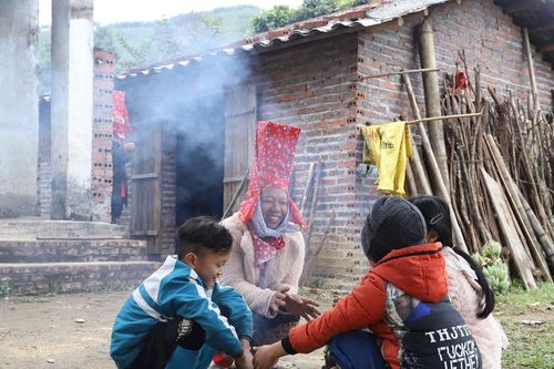 Quảng Ninh: Người dân vùng cao chủ động phòng chống rét hại