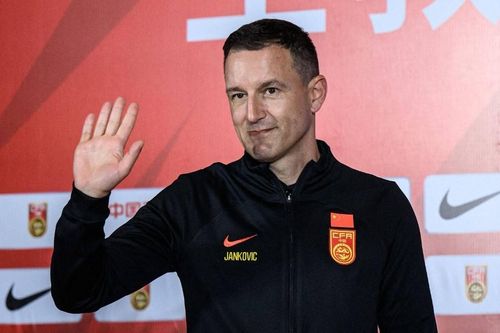 Trung Quốc sa thải HLV châu Âu sau thất bại ở Asian Cup