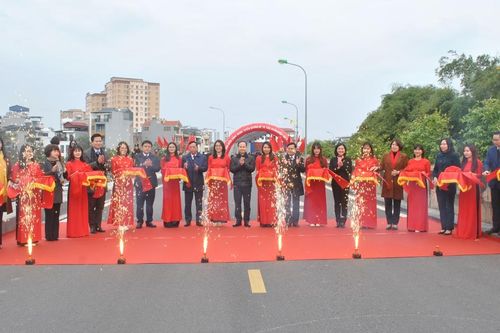 Khánh thành tuyến đường đê nối từ cầu Đuống đến cầu Phù Đổng