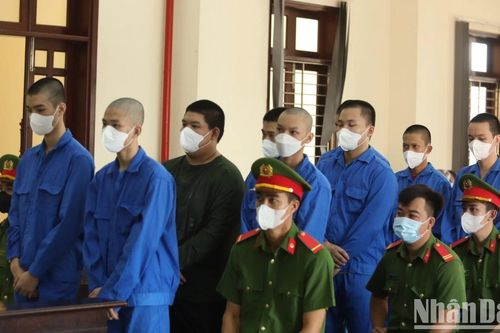 Phạt tù 9 thanh, thiếu niên đánh học sinh lớp 11 tử vong